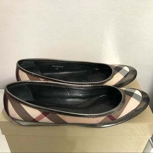Burberry flats